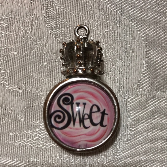 Sweet with Crown Bag Charm Must Bundle - Picture 5 of 7